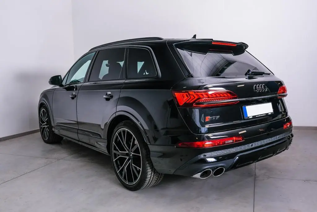 Audi SQ7 2025, rear view — Super Car Rental Switzerland, Switzerland. Audi SQ7 in Switzerland The Audi SQ7 2025 is available for rental in Switzerland as a…
