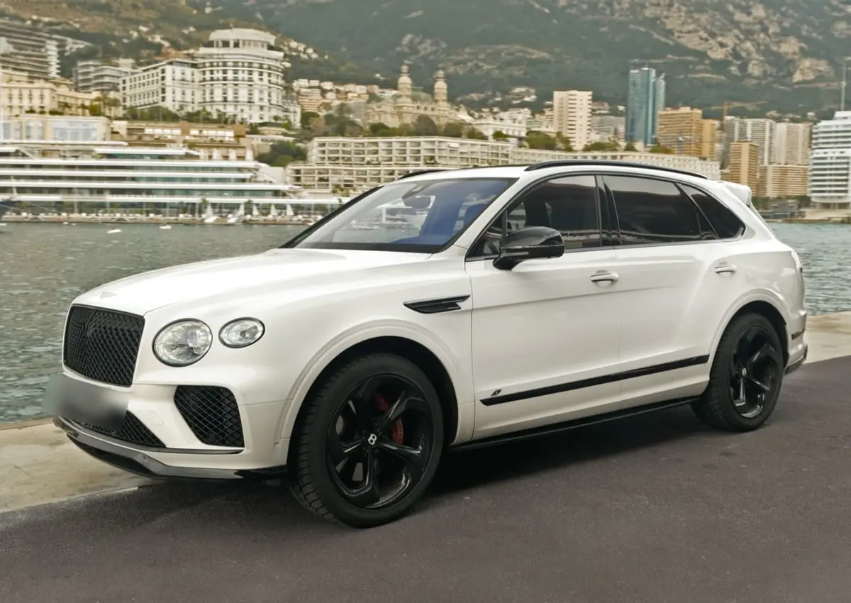 Bentley Bentayga V8-S 2024 — Super Car Rental Switzerland, Switzerland. Bentley Bentayga V8-S in Switzerland La Bentley Bentayga V8-S 2024 est proposée à la…