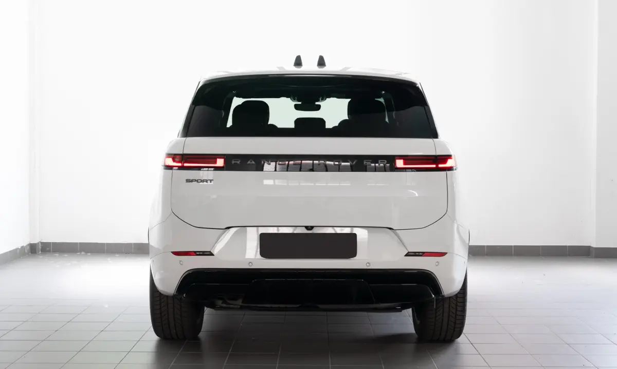 Land Rover Range Rover Sport 2025, tableau de bord — Super Car Rental Switzerland, Switzerland. Land Rover Range Rover Sport in Switzerland Louer un Land Rover Range Rover Sport 2025 en…