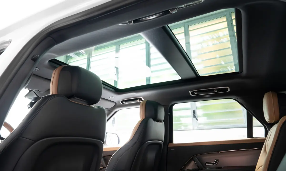 Land Rover Range Rover Sport 2025, extérieur — Super Car Rental Switzerland, Switzerland. Land Rover Range Rover Sport in Switzerland Louer un Land Rover Range Rover Sport 2025 en…