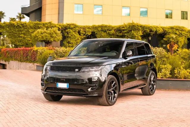 Land Rover Range Rover Sport Dynamic SE 2025 — Super Car Rental Switzerland, Switzerland