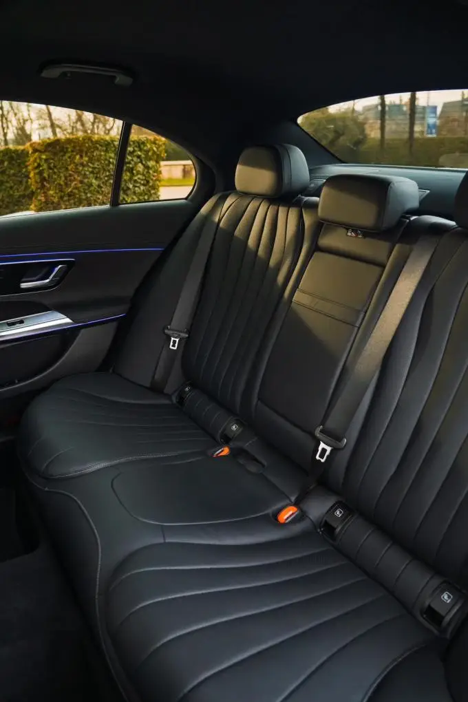 Mercedes Benz E-klasse 220d Premium Plus 2026, interior — Super Car Rental Switzerland, Switzerland. Mercedes Benz E-klasse 220d Premium Plus in Switzerland The Mercedes Benz E-klasse 220d…