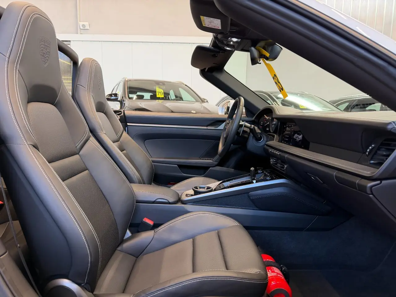 Porsche 911 Carrera S Cabrio (992) 2025, Außenansicht — Super Car Rental Switzerland, Switzerland. Porsche 911 Carrera S Cabrio (992) in Switzerland Das Porsche 911 Carrera S Cabrio (992),…