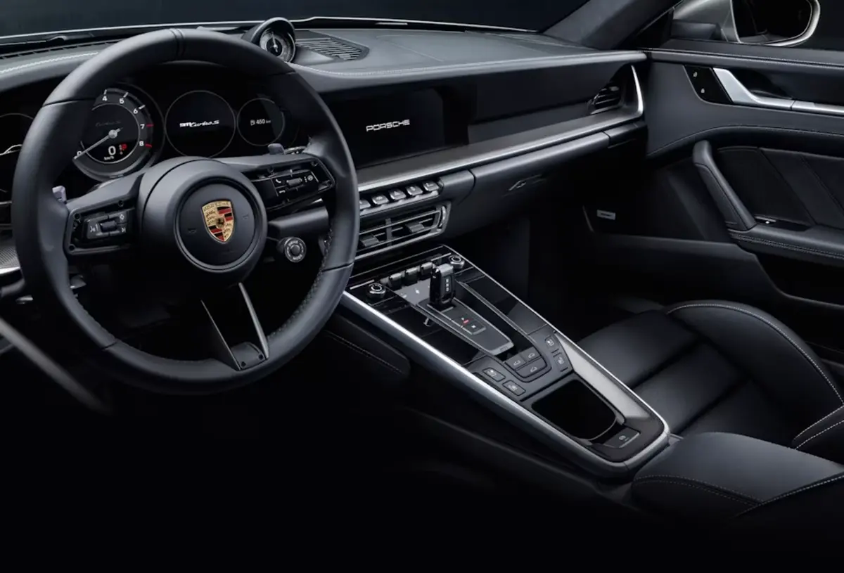 Porsche 992 Carrera 4 GTS Cabrio 2024, extérieur — Super Car Rental Switzerland, Switzerland. Porsche 992 Carrera 4 GTS Cabrio in Switzerland La Porsche 992 Carrera 4 GTS Cabrio 2024…