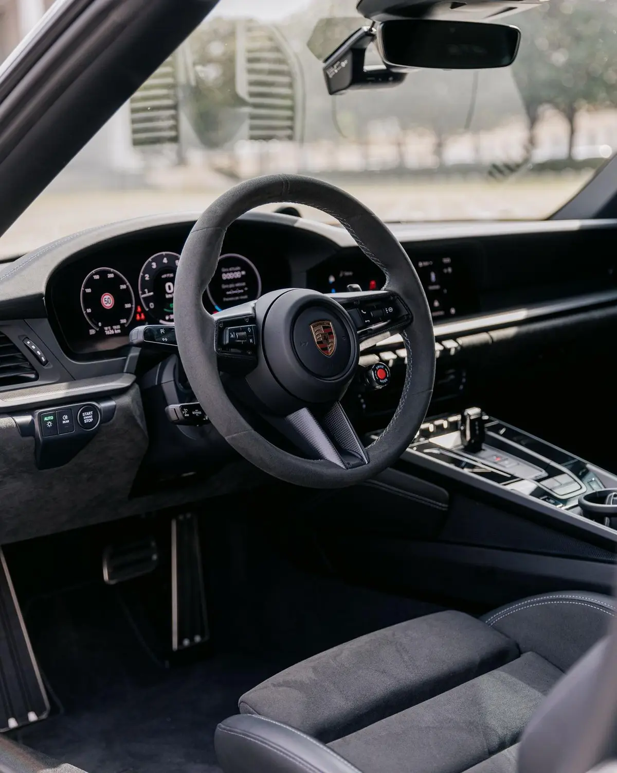 Porsche Carrera Spyder 992,2 GTS 2025, Heckansicht — Super Car Rental Switzerland, Switzerland. Porsche Carrera Spyder 992,2 GTS in Switzerland Der Porsche Carrera Spyder 992,2 GTS…