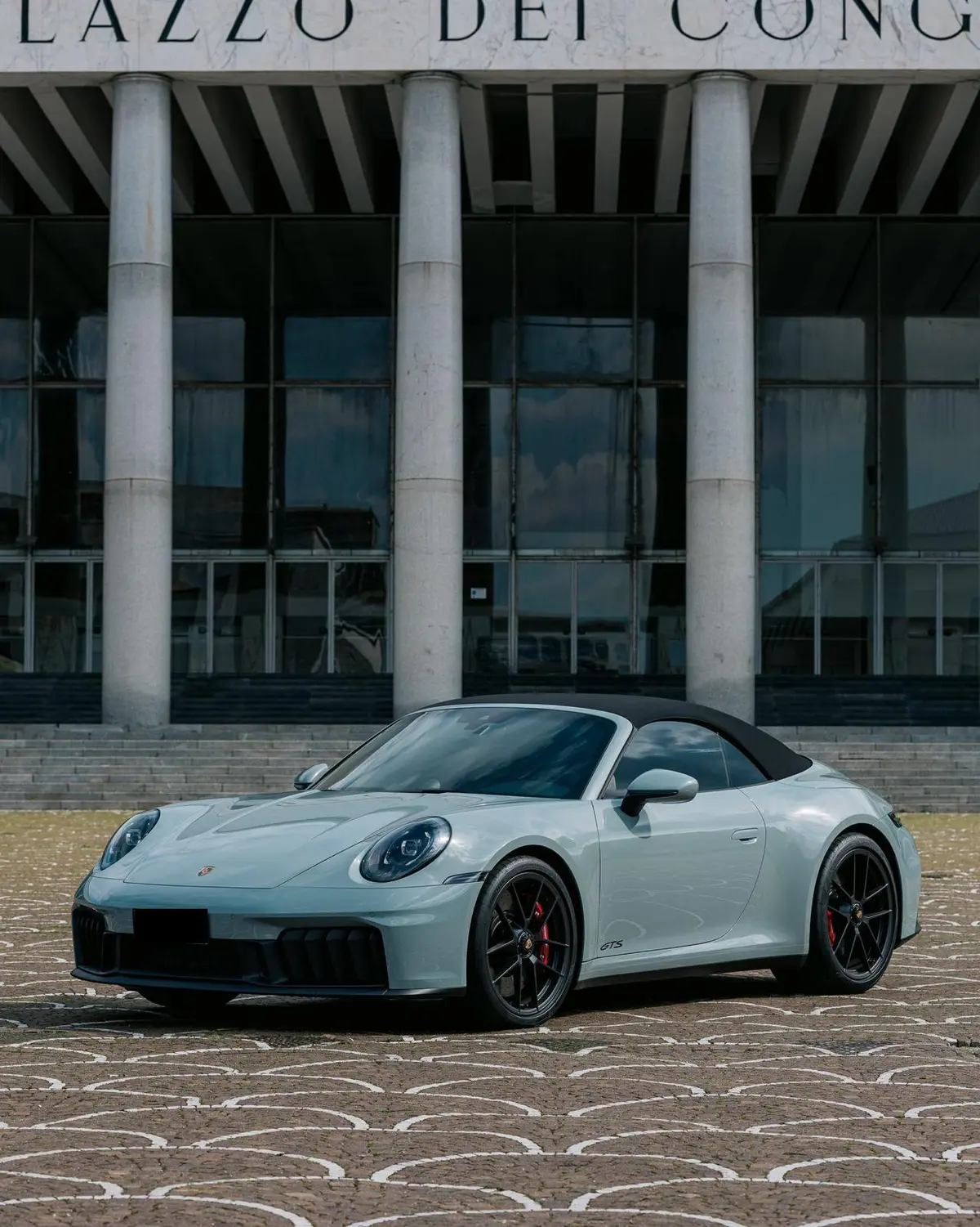 Porsche Carrera Spyder 992,2 GTS 2025 — Super Car Rental Switzerland, Switzerland. Porsche Carrera Spyder 992,2 GTS in Switzerland Der Porsche Carrera Spyder 992,2 GTS…