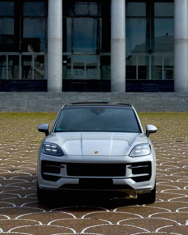 Porsche Cayenne 2025 — Super Car Rental Switzerland, Switzerland