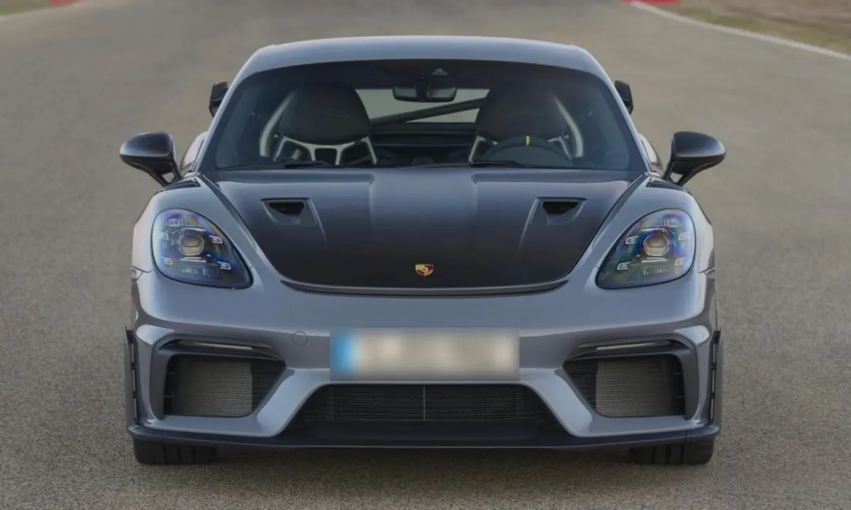 Porsche GT4 RS 2024 — Super Car Rental Switzerland, Switzerland. Porsche GT4 RS in Switzerland Il Porsche GT4 RS 2024 è disponibile a noleggio in Svizzera…