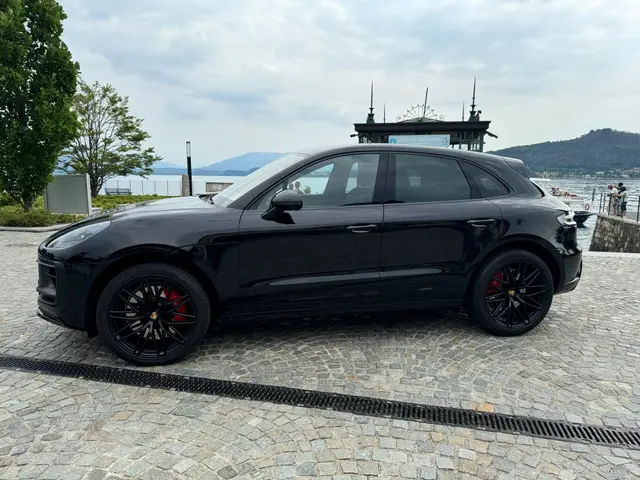 Porsche Macan GTS 2024 — Super Car Rental Switzerland, Switzerland