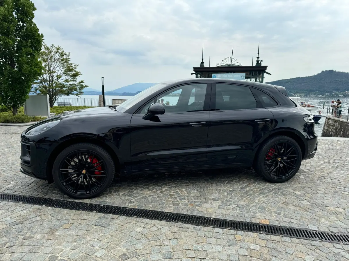 Porsche Macan GTS 2024 — Super Car Rental Switzerland, Switzerland. Porsche Macan GTS in Switzerland Der Porsche Macan GTS 2024 steht in Switzerland als…