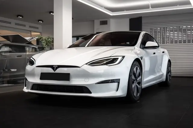 Tesla Model S Plaid 2025 — Super Car Rental Switzerland, Switzerland